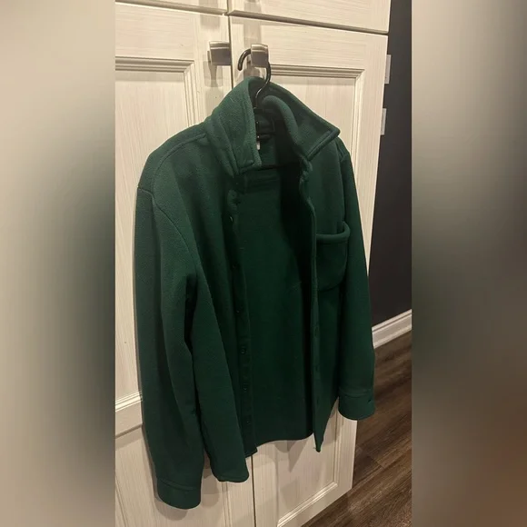 Aritzia Green Button-Up Polar Fleece Jacket - Picture 2 of 6